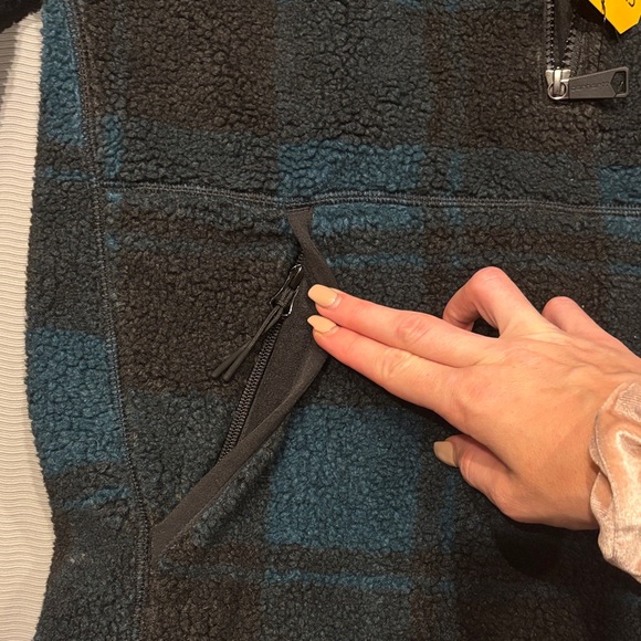 Carhartt Fleece Pullover Half Zip Plaid Black Teal Blue Green S - Picture 10 of 12